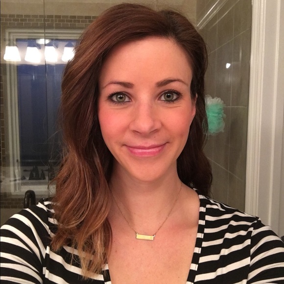 Profile Picture of Danielle Buob (@ddbuob) on Poshmark