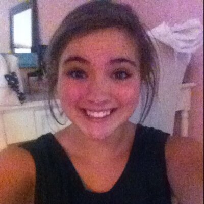 Profile Picture of Julia Peyton (@juliapeytonJLP) on Twitter