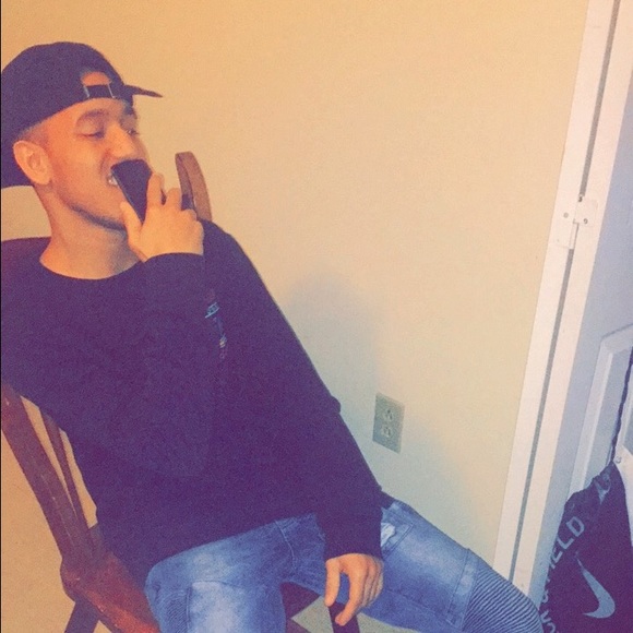 Profile Picture of Elijah Dagley (@ejmoney23) on Poshmark