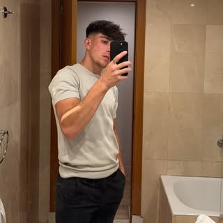 Profile Picture of Aaron Ferenc (@aaronferenc) on Instagram