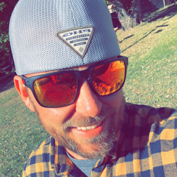 Profile Picture of Scott Nichols (@scottnichols136) on Poshmark