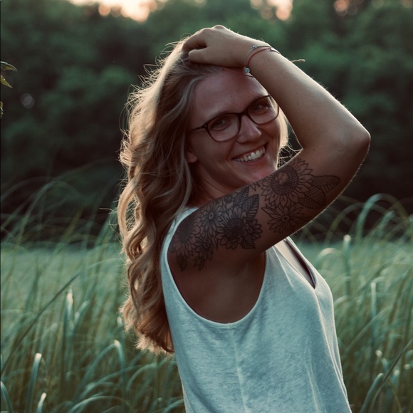Profile Picture of Krista Schultz (@kristaschultz14) on Poshmark