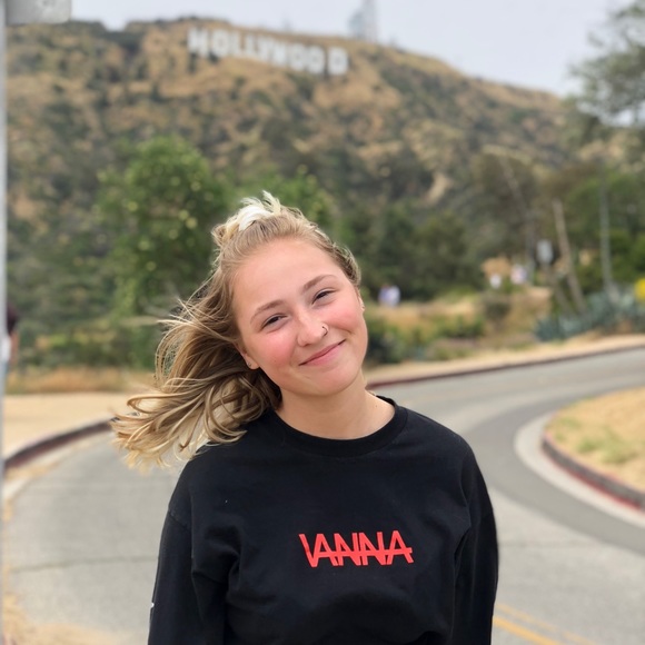 Profile Picture of Brittney Wigdorski (@brittanne123003) on Poshmark