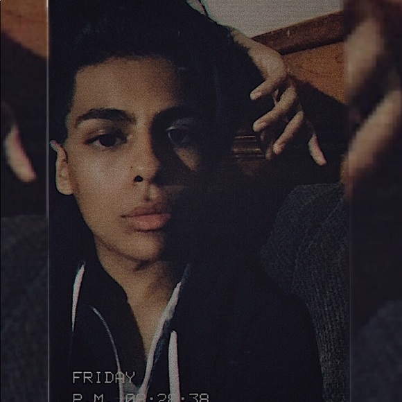 Profile Picture of Gabriel Manzo (@lmgml2002) on Poshmark