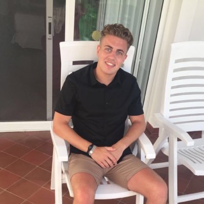 Profile Picture of Tom Lea (@TomLea94) on Twitter