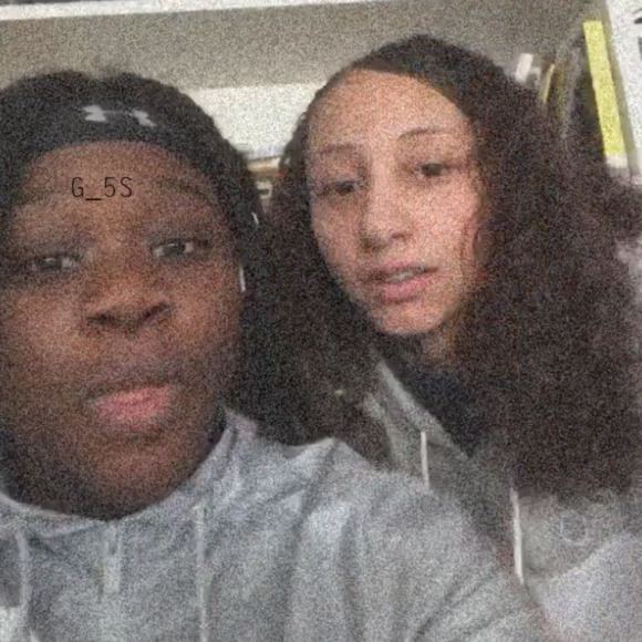 Profile Picture of Elena Joinville (@elenaj123) on Poshmark