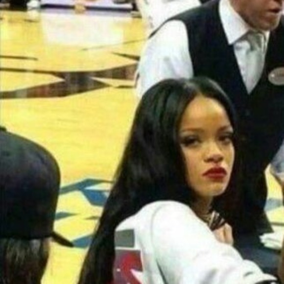 Profile Picture of Kiersten Young (@owlkey2002) on Poshmark