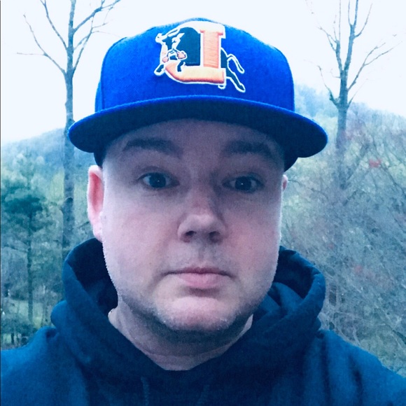 Profile Picture of Sean Mcgee (@smmcgee) on Poshmark