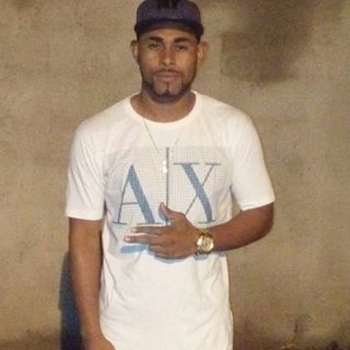 Charles Da Pyetra Majesk - Facebook Profile Picture of Charles Da Pyetra Majesk (@Charles-Da-Pyetra-Majesk) on Facebook