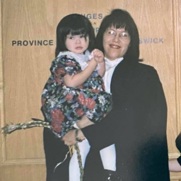 Profile Picture of Paula Hachey (@paulah116) on Poshmark