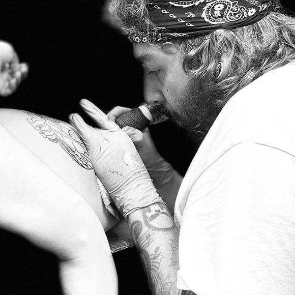 Profile Picture of Pat Howell (@pat729) on Poshmark