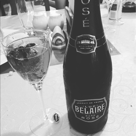 Profile Picture of Magida Habib (@mhabib301) on Poshmark