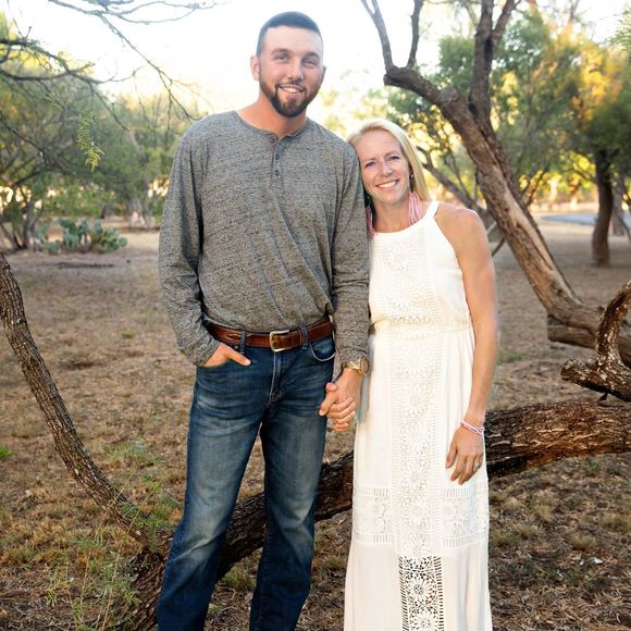 Profile Picture of Christina Stroff (@cstroff) on Poshmark