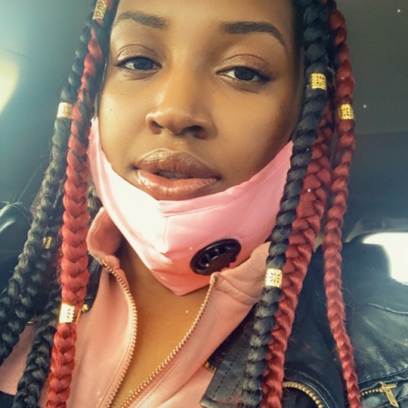 Profile Picture of Latasha Fowler (@latasha_fowler) on Poshmark