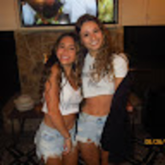 Profile Picture of Maya Trinidad (@mayatrinidad223) on Poshmark