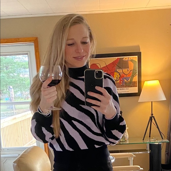Profile Picture of Alexa Rossetti (@alexarossetti07) on Poshmark