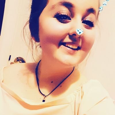 Profile Picture of Lara Baxter (@LaraBaxter8) on Twitter