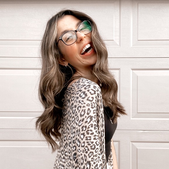 Profile Picture of Ciara Palermo (@ciarapalermo) on Poshmark