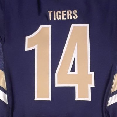 Profile Picture of Bryan Hallmark (@The_1BryanH) on Twitter