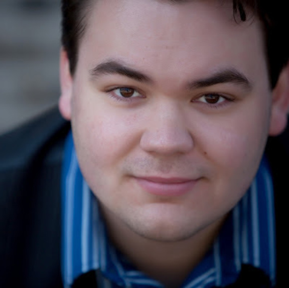 Profile Picture of Barry E (@barryeitel) on Poshmark