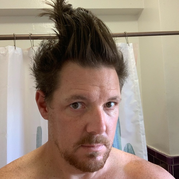 Profile Picture of Mike Cummings (@cummingsmike) on Poshmark