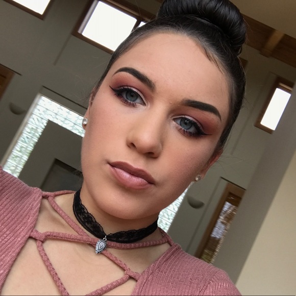 Profile Picture of Samira Sharifi (@smsharifi) on Poshmark