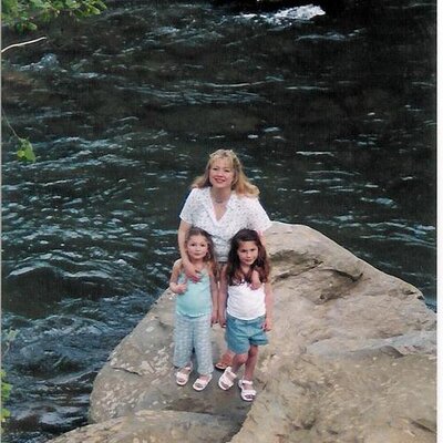 Profile Picture of Lynette Doyle (@lynettedoyle) on Twitter