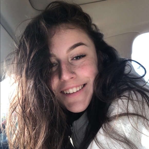 Josie Franklin - Poshmark Profile Picture of Josie Franklin (@josie10frank) on Poshmark