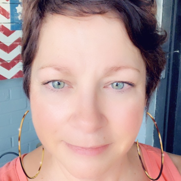 Profile Picture of Paula Douglas (@phill47110) on Poshmark