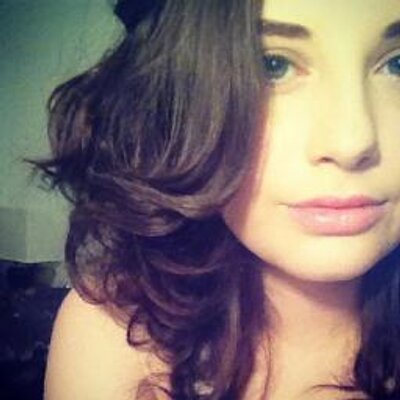 Profile Picture of Leah Ewing (@realleahnicole) on Twitter