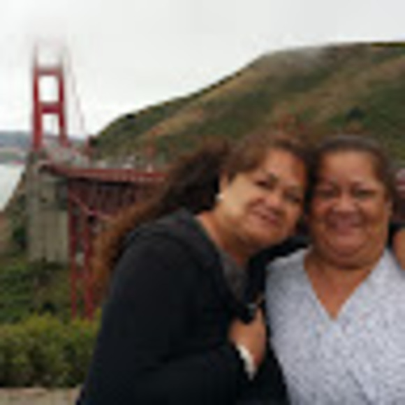 Profile Picture of Nora Macmillen (@noramacmillen) on Poshmark