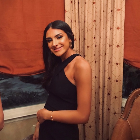 Profile Picture of Julia Catalanello (@juliacat5) on Poshmark