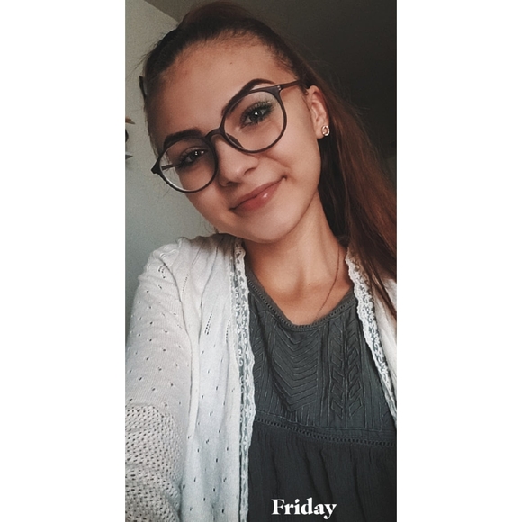 Profile Picture of Brianna Kortesmaki (@kortesmaki3) on Poshmark