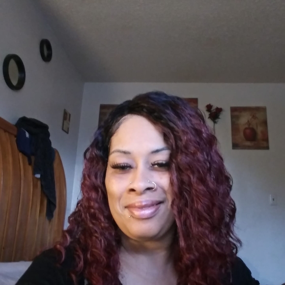 Profile Picture of Jeanine Briggs (@jeaninehill7m) on Poshmark