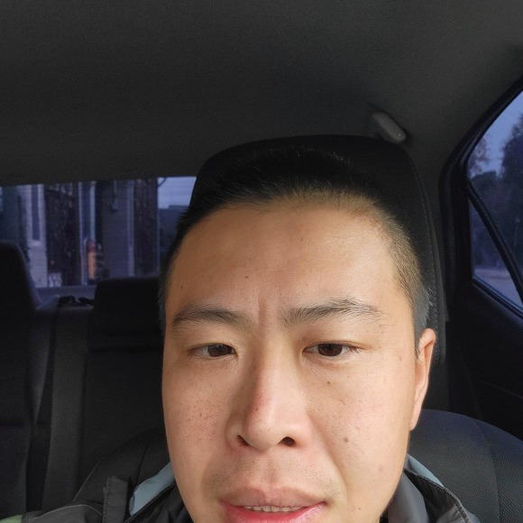 Profile Picture of Albert Lam (@albertlam513) on Poshmark