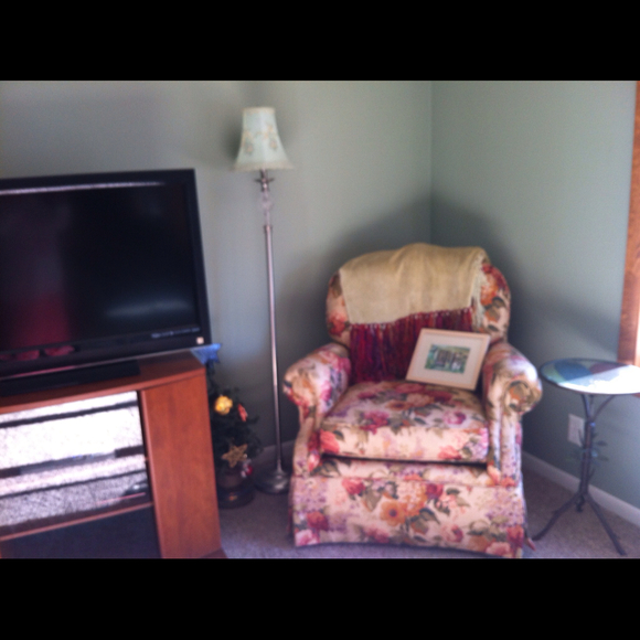 Profile Picture of Virginia Colbert (@baseball22) on Poshmark