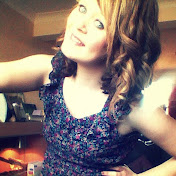 Profile Picture of Amy Poole (@amyybabessx3) on Youtube
