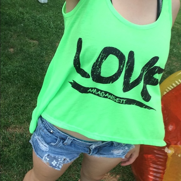 Profile Picture of Moomoomia Gesuele (@mooimmia) on Poshmark