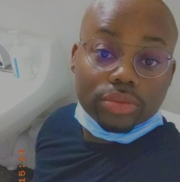 Profile Picture of Shawn Strange (@shawnmolden) on Poshmark
