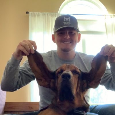 Profile Picture of Logan Weber (@WeebState) on Twitter