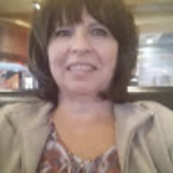 Profile Picture of Pat Rothmel (@prothmel) on Poshmark