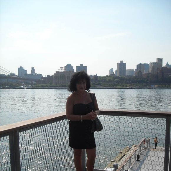 Profile Picture of Martha Kalajian (@marthakalajian) on Poshmark