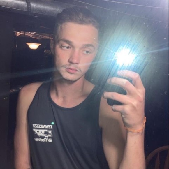 Profile Picture of Joshua Robertson (@sids2smooth) on Poshmark