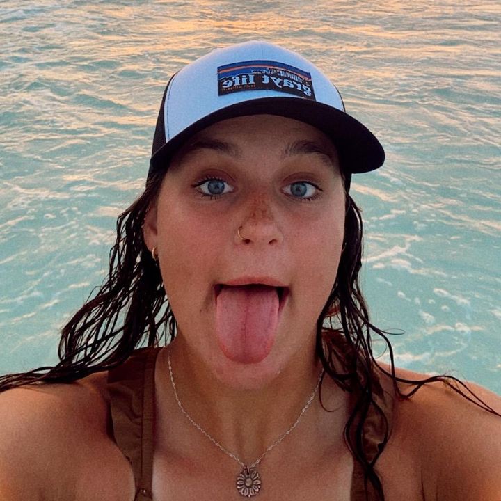 Profile Picture of   caroline moore... (@carolinejmoore) on Tiktok