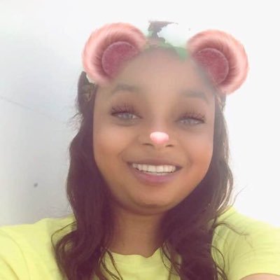 Profile Picture of Paul Claudine (@didine0895) on Twitter