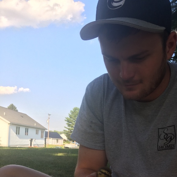 Profile Picture of Lucas Wlazlak (@lucaswazz) on Poshmark