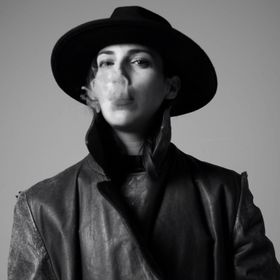 Profile Picture of Chloé Nadeau (@ffuckyeah) on Pinterest