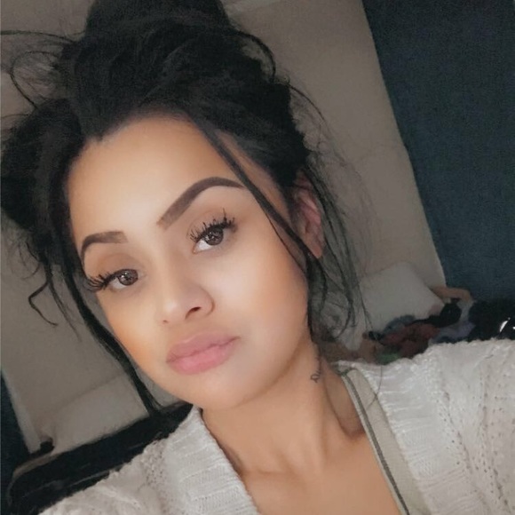 Marty Rodriguez - Poshmark Profile Picture of Marty Rodriguez (@martyrodrigu705) on Poshmark