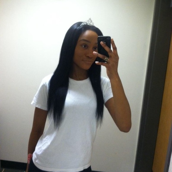 Profile Picture of Sasha Hays (@youngsash) on Poshmark