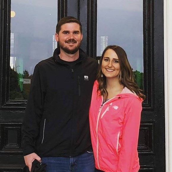 Profile Picture of Cait Shinners (@cshinners25) on Poshmark